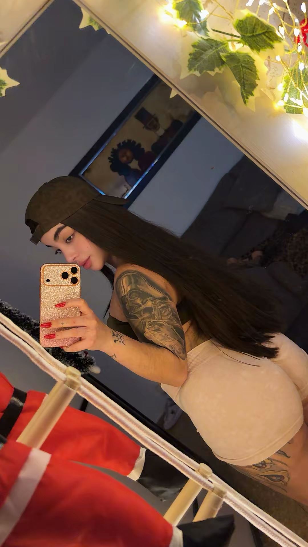 Escort - VICTORIA - Ibiza Tops